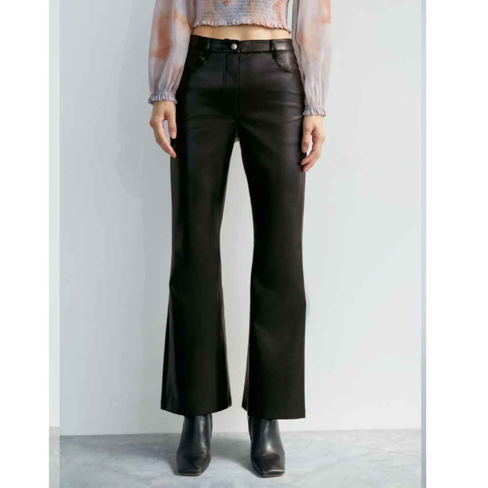[BRAND NEW] Aritzia Melina Flare Leather Pants